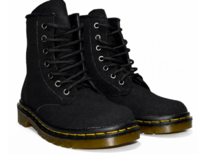 Bota 7 Ojales Negro Carnaza